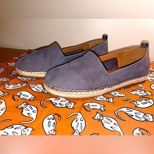 Size 9. Women* Lucky Brand* leather * Flat shoe * lightly used *